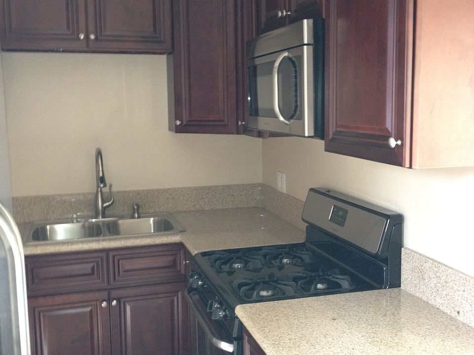 1st image of 3410-12 Fairmount Ave