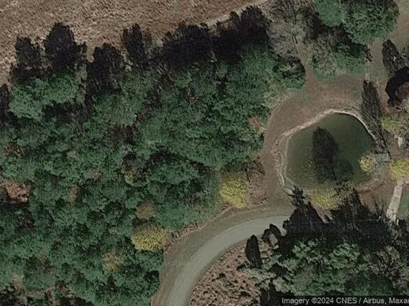 1288 Golf Dr, Saulsbury, TN 38067
