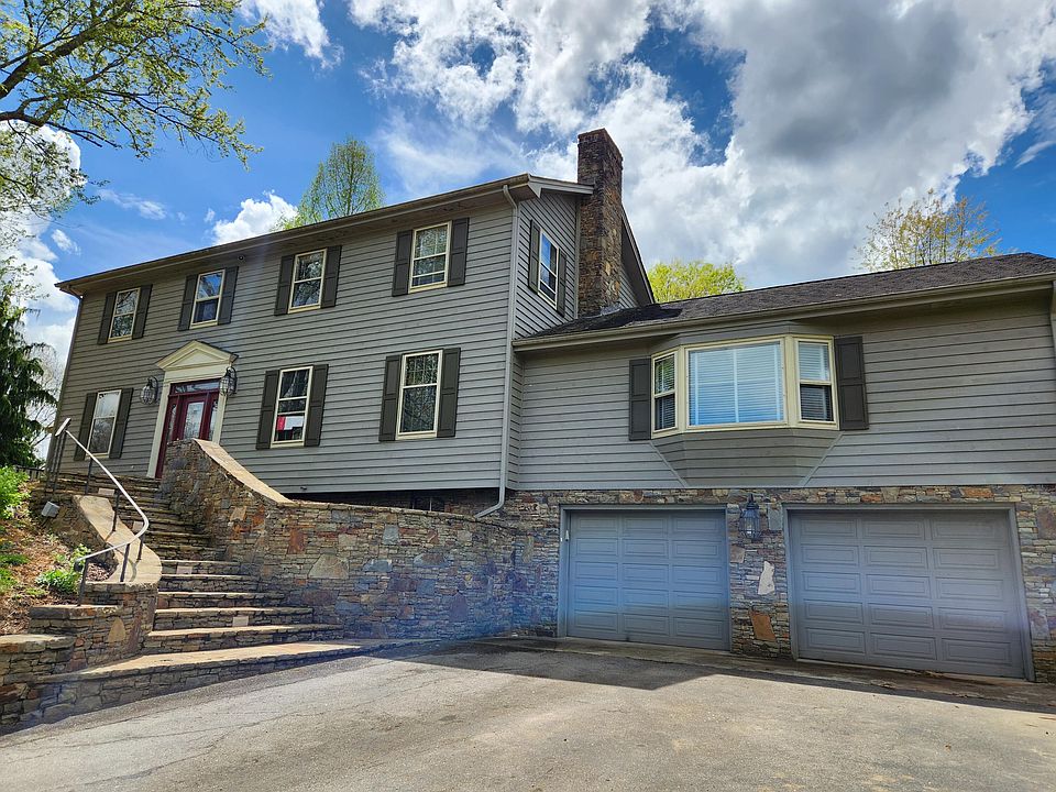 1st image of 18436 Westwood Dr