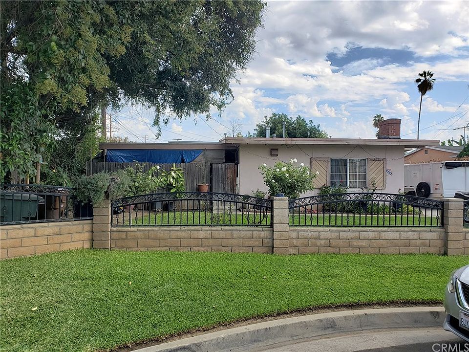 1st image of 566 Ivanell Ave
