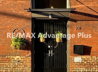 101 W 2nd St, Farmville, VA 23901