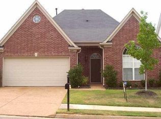 2249 Coral Tree Ln, Cordova, TN 38016