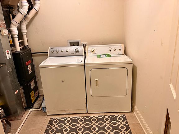 4th image of 2801 W Ardmore Ave APT 3C