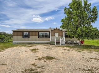 435 Still Meadow Dr, Dale, TX 78616