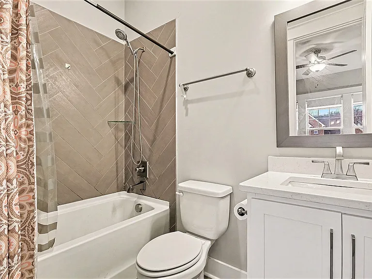 811 Novalis St — Photo 30