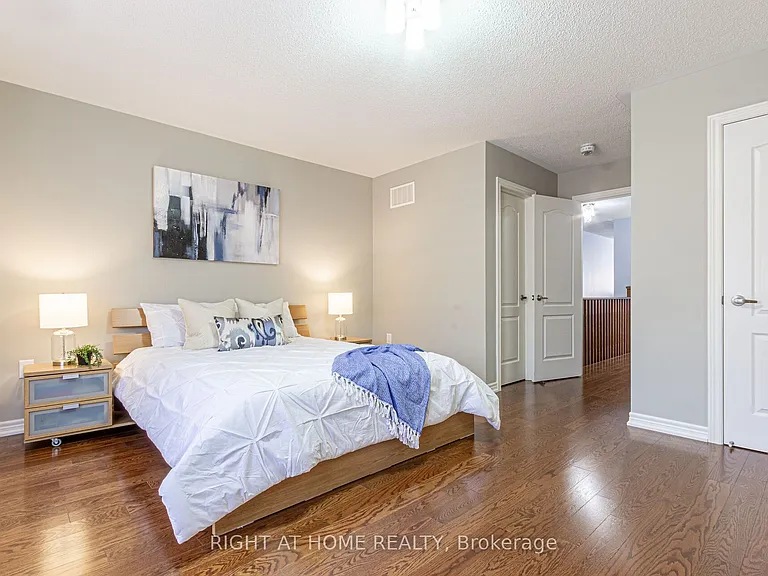 557 Settlers Rd W — Photo 15