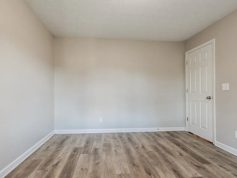 2104 Watercrest Cir — Photo 6