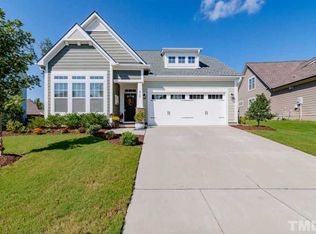 815 Lake Artesia Ln, Fuquay Varina, NC 27526