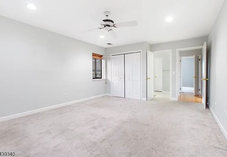 33 Green Valley Ct — Photo 12