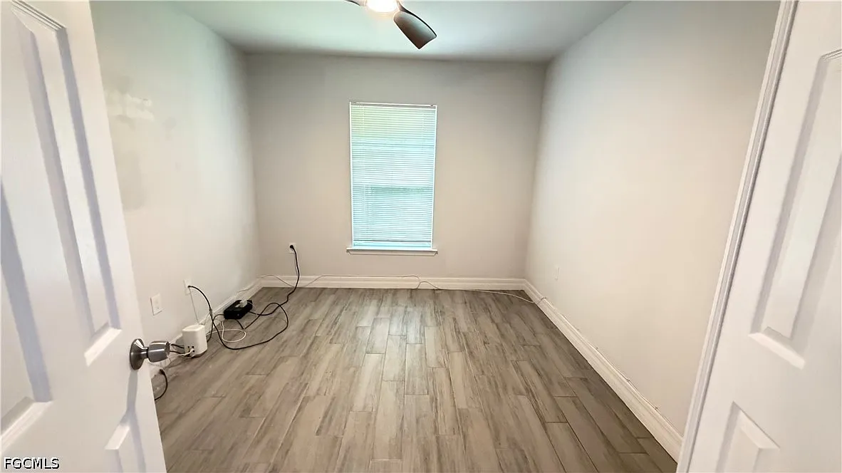 3 bed, 2.0 bath, 1221 sqft, $1,700 — Photo 4