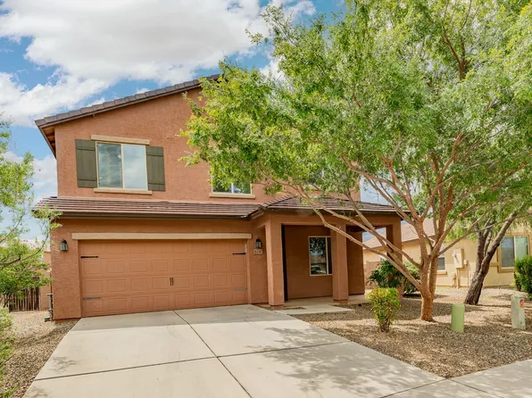 8247 W Razorbill Dr, Tucson, AZ 85757