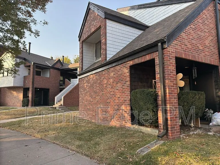 1841 Ridgehaven Ct #4 — Photo 25