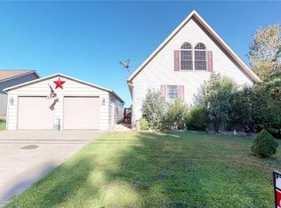 2436 Golf Club Rd, Erie, PA 16509