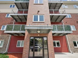 Altoona Towers, Altoona, IA 50009