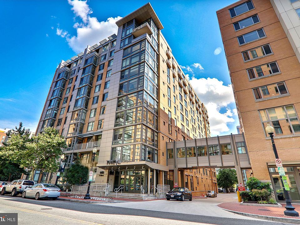 1st image of 440 L St NW Unit 911