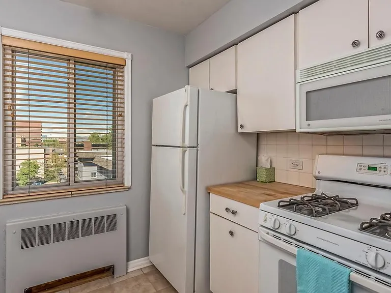 655 N Washington St #3C — Photo 8