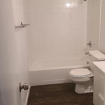 4th image of 901 S Harley Dr