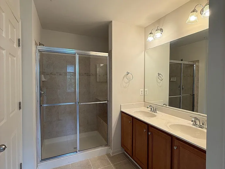 10215 Daventry Dr — Photo 31