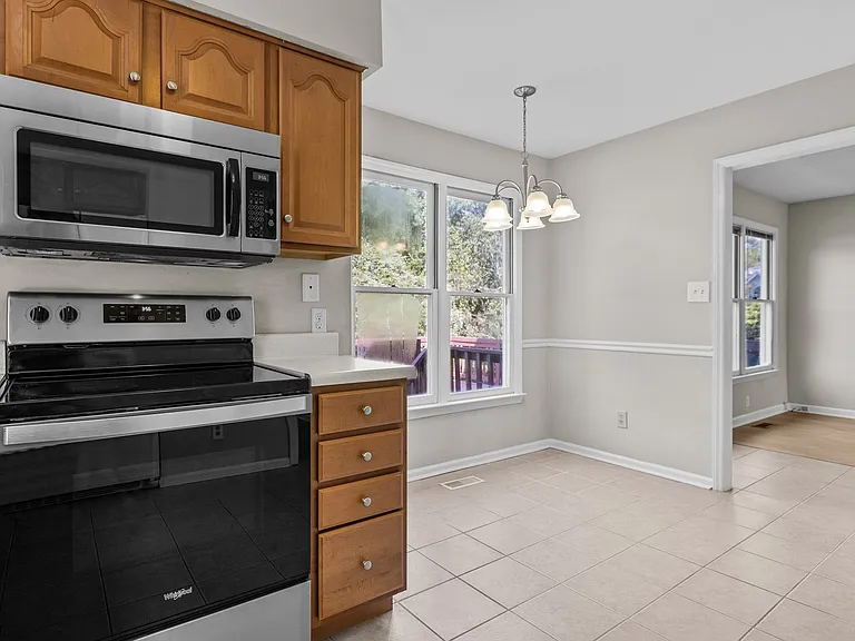4309 Warfield Pl — Photo 13