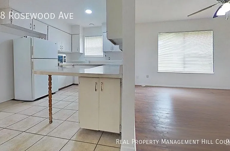 728 Rosewood Ave — Photo 6