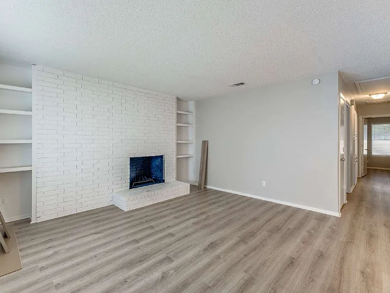 2538 Windy Pine Ln — Photo 3