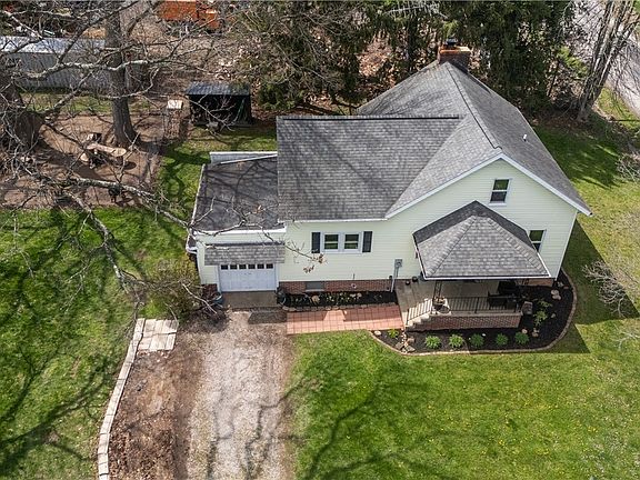 2nd image of 10850 Angling Rd