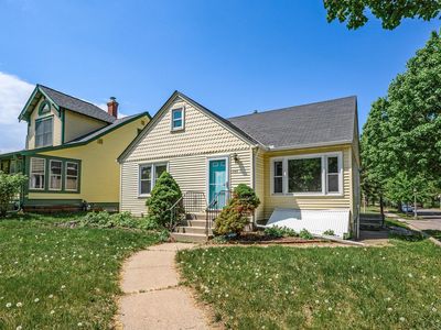 1345 Forest St, Saint Paul, MN, 55106