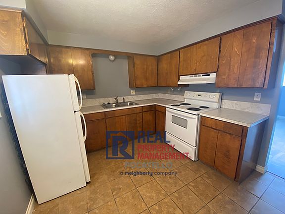 3rd image of 951-955 Renee Ave