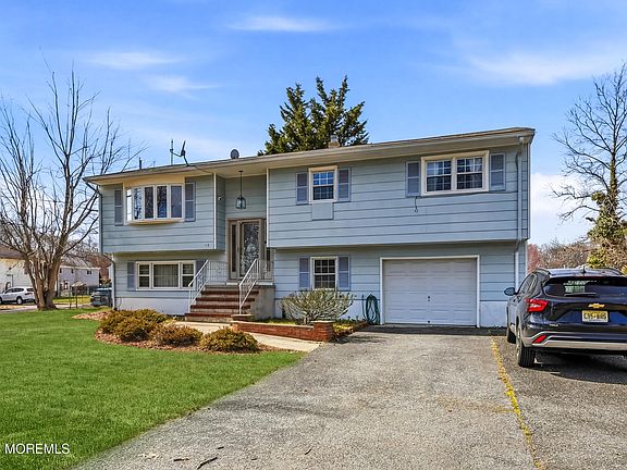 2nd image of 1800 Logan Road