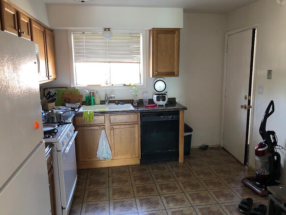 2nd image of 3675 Salem Walk APT A1