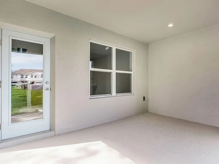 2400 Mercury Way — Photo 28