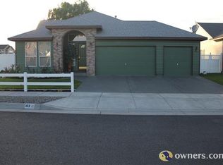 103 NE 13th St, Hermiston, OR 97838