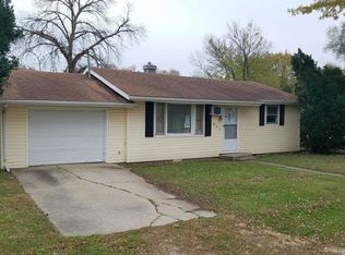 802 4th St, Colona, IL 61241