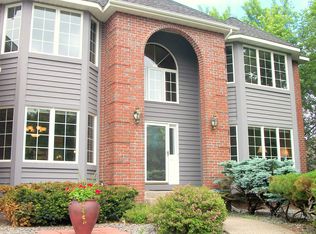 16833 Jacksonville Ct, Lakeville, MN 55044