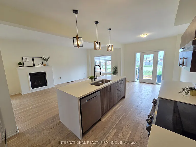23 Harvest Cres — Photo 10