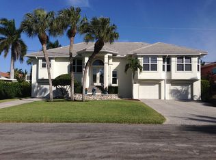 405 Pine Ave, Naples, FL 34108