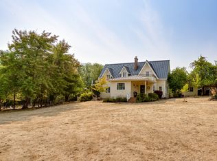 33911 Mount Tom Dr, Harrisburg, OR 97446