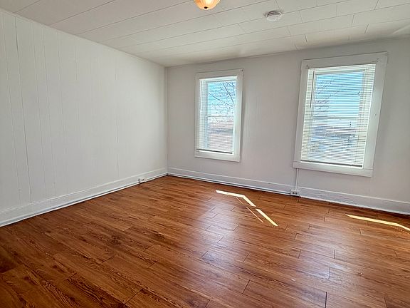 5th image of 274 Frederick St #B
