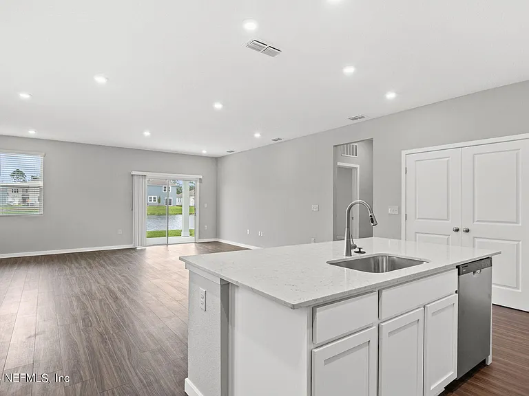 14695 Macadamia Ln — Photo 4