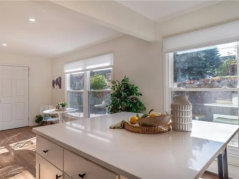 538 Linwood Ave #3 — Photo 4