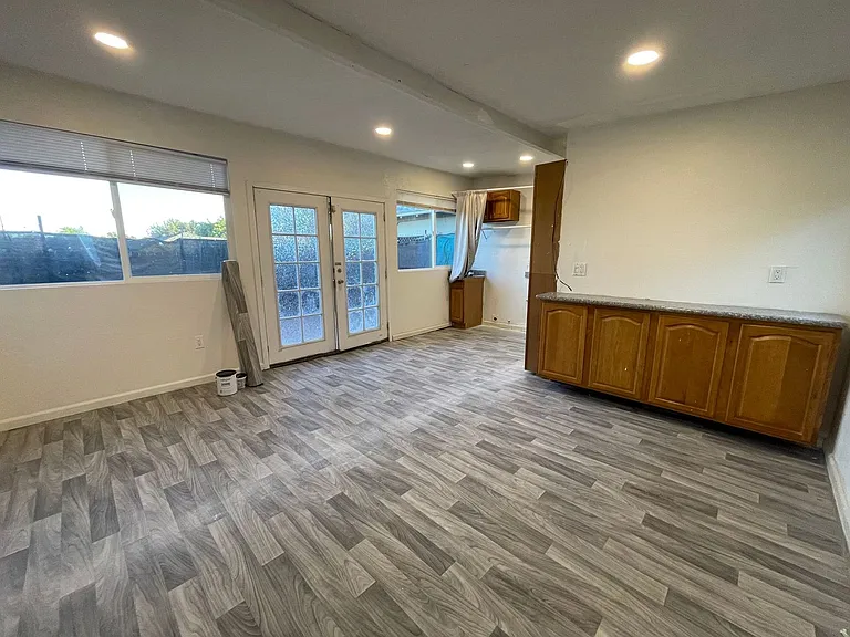 199 Bart Ave #A — Photo 10
