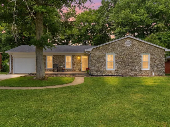 147 Meadowbrook Dr, Frankfort, KY 40601