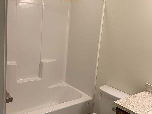 5th image of 2108 Vintage Hills Dr APT D