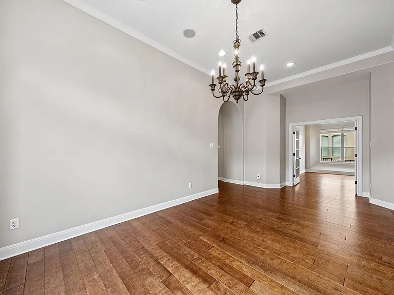 11709 Woodland Hills Trl — Photo 10