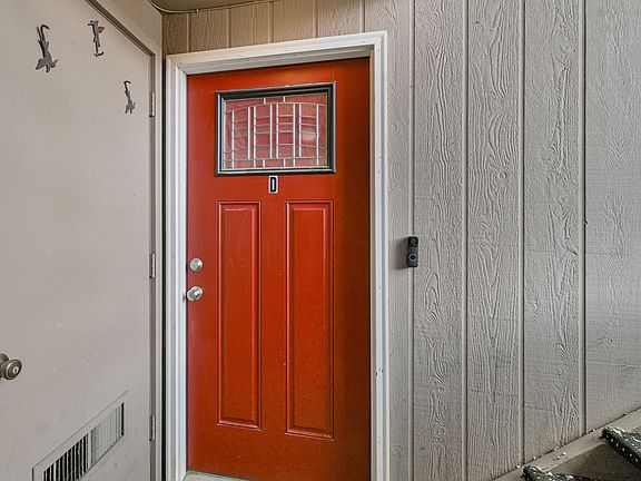 4th image of 455 E 5600 S APT D