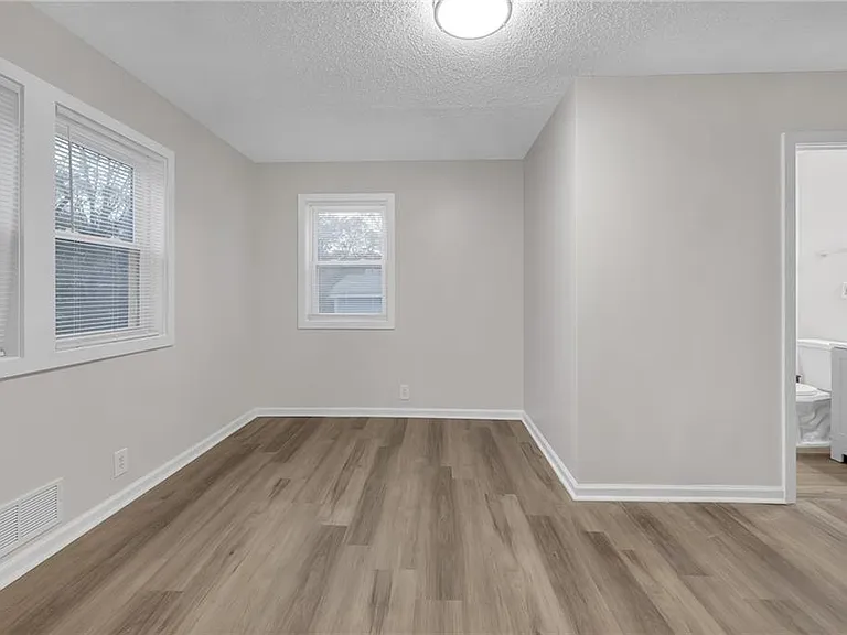 1683 Candler Rd — Photo 16