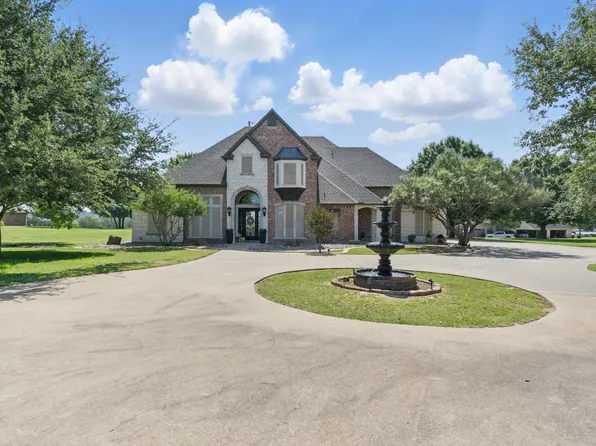 1901 Yucatan Dr, Granbury, TX 76048