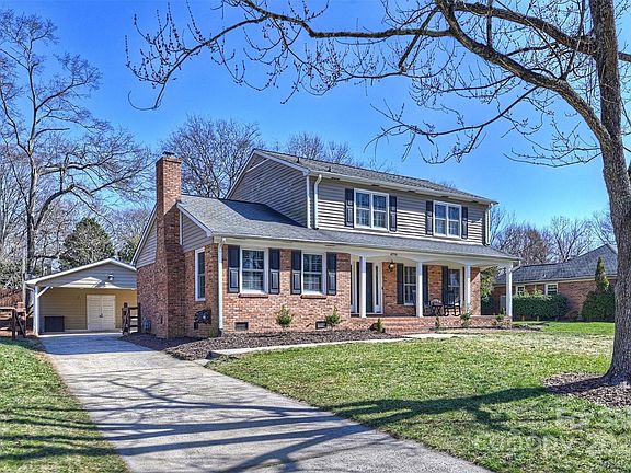 3rd image of 6719 Brynwood Dr