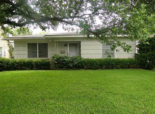 1415 Des Jardines St, Houston, TX 77023