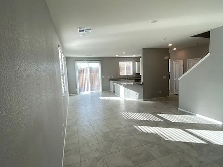 6667 Drusilla St — Photo 5